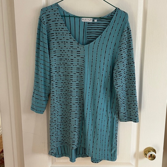 Habitat Tops - Habitat Teal and Black Patterned V-Neck Top
